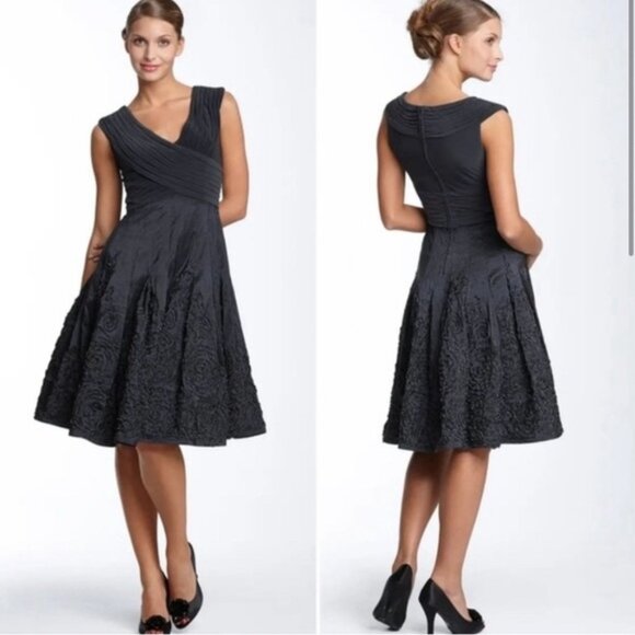 Adrianna Papell Taffeta Black Rosette Cocktail Dress Size 10 - Picture 1 of 7